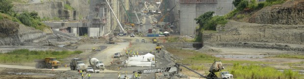 Panama Canal: Talks Continue on New Locks Project