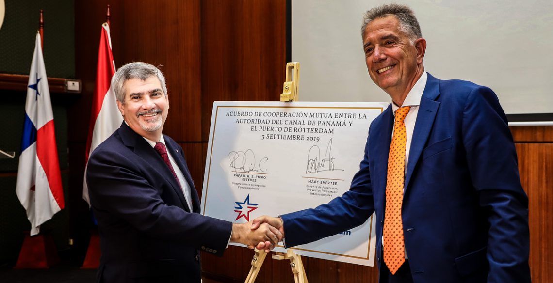 El Canal de Panamá firma un acuerdo con el Puerto de Róterdam