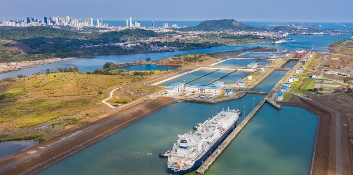 Canal de Panamá cumple 106 años con su vigencia fortalecida