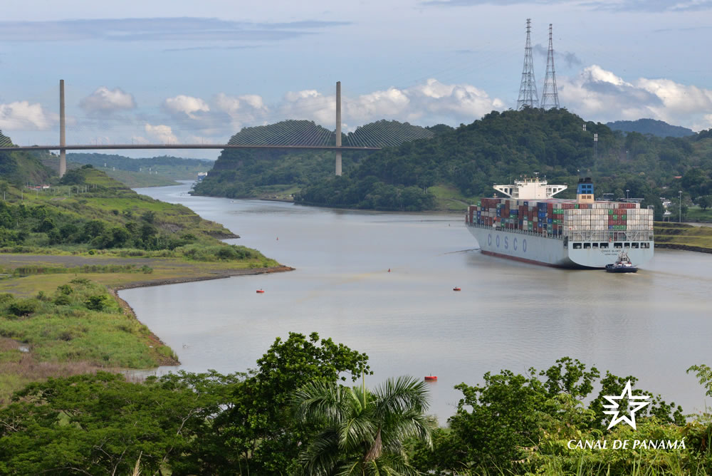 Nuevas esclusas del Canal de Panamá alcanzan marca de vaciado de concreto
