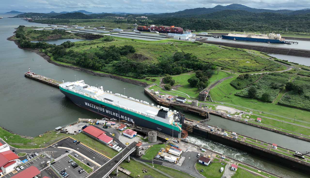 Informe de tránsitos por el Canal de Panamá