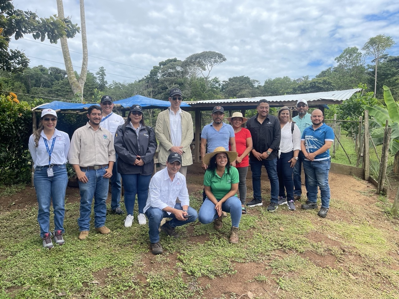 Diputados visitan la cuenca oriental del Canal de Panamá