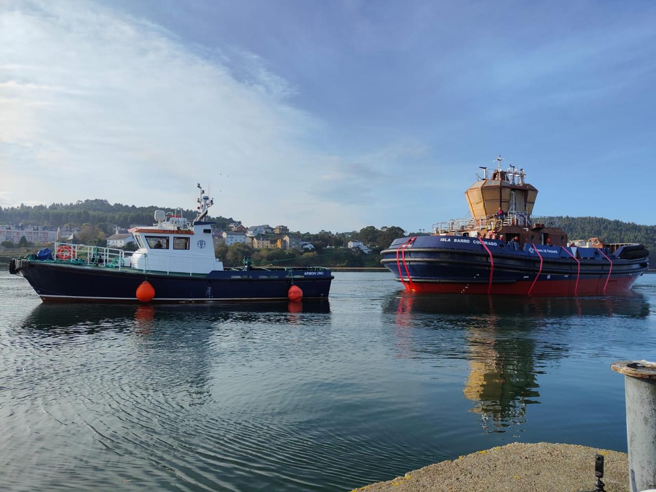 El Canal de Panamá avanza en sostenibilidad con la botadura del remolcador «Isla Barro Colorado»