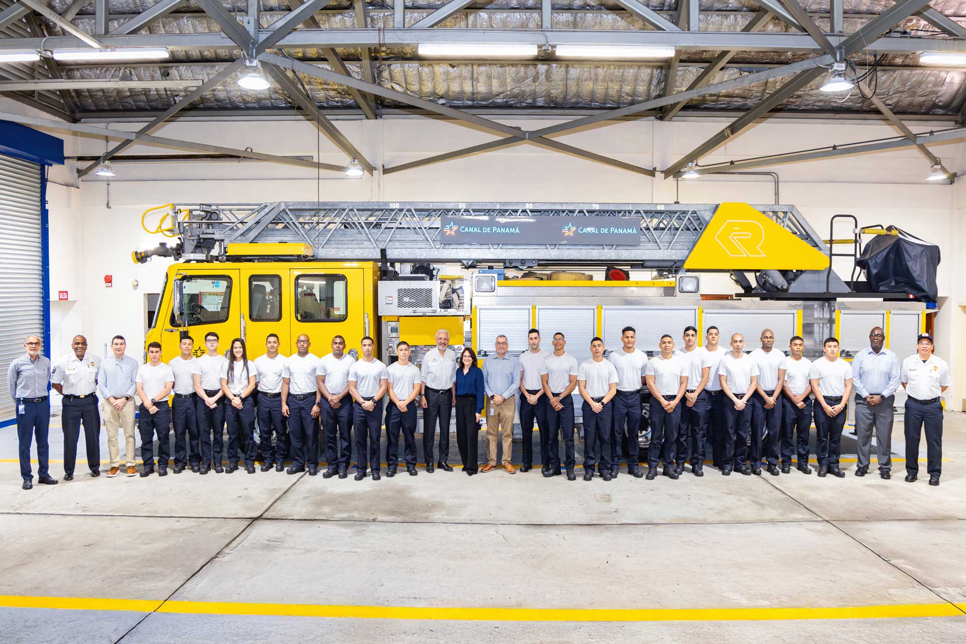 Nueva generación de bomberos al servicio del Canal de Panamá