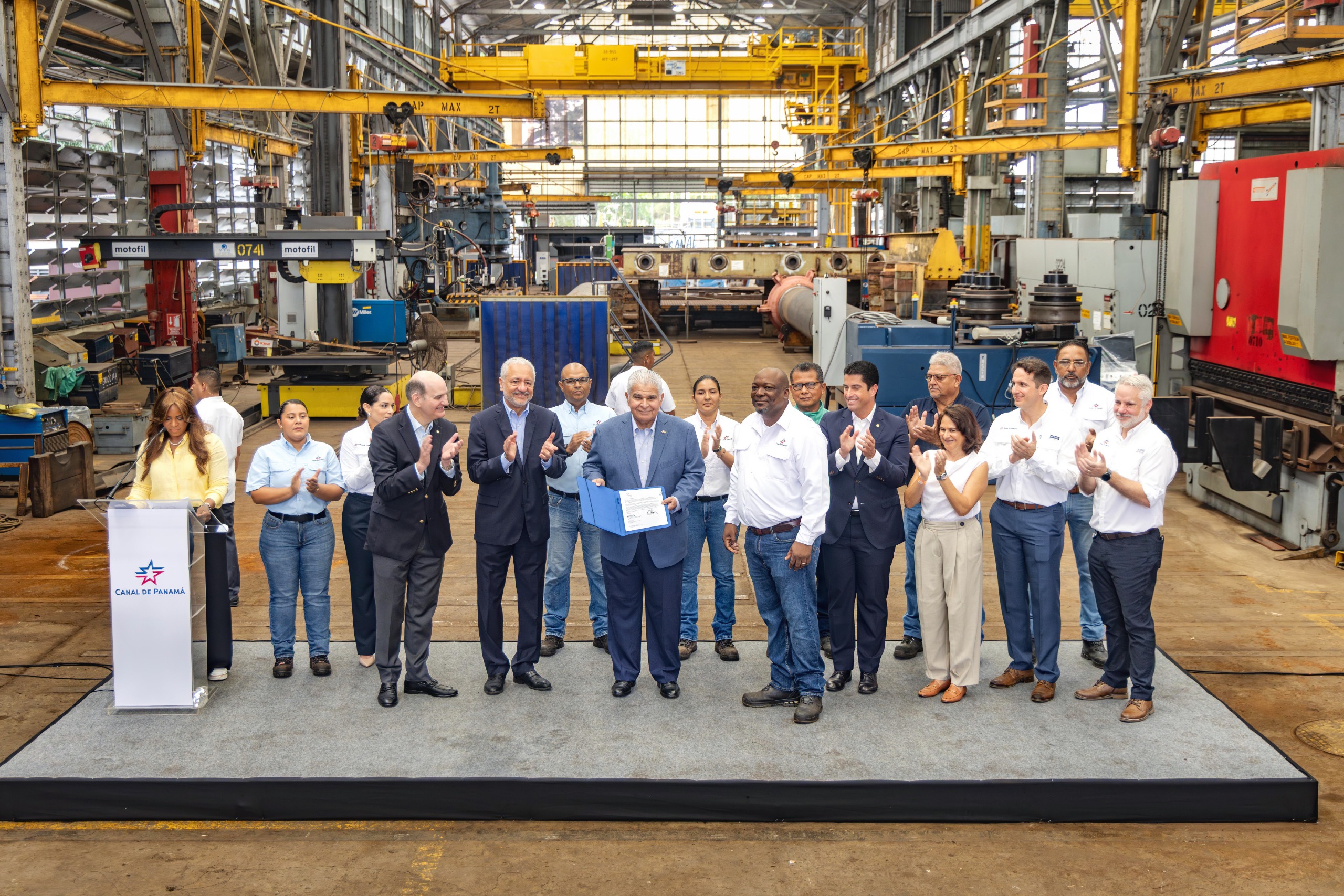 Canal de Panamá entrega aportes directos al Tesoro Nacional