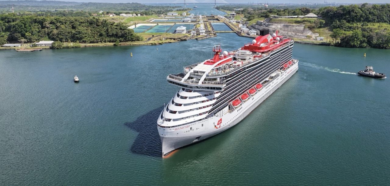 Canal de Panamá recibe primer tránsito de crucero de línea Virgin Voyages