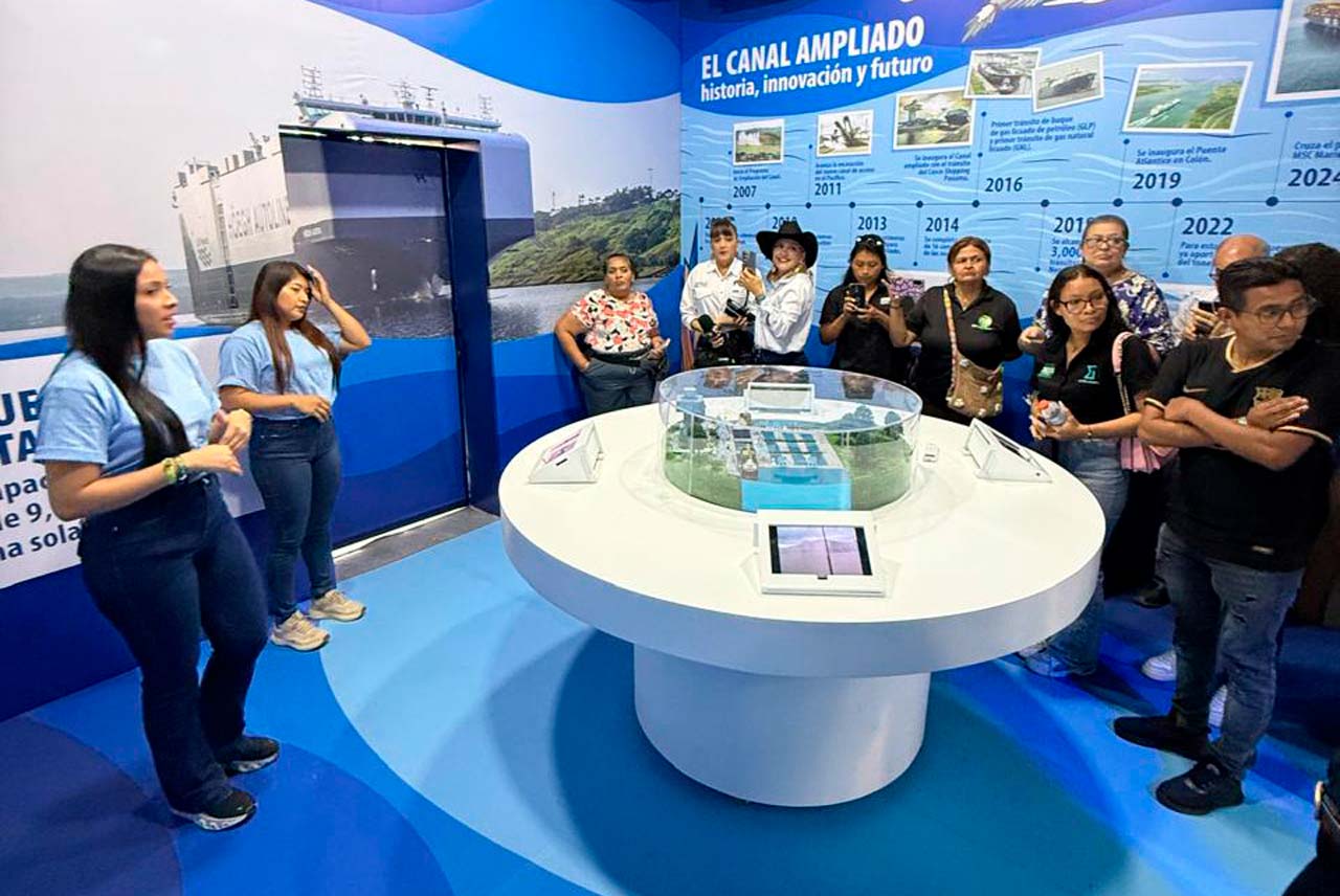 Canal de Panamá comparte perspectivas operativas y estratégicas con comunicadores de provincias centrales