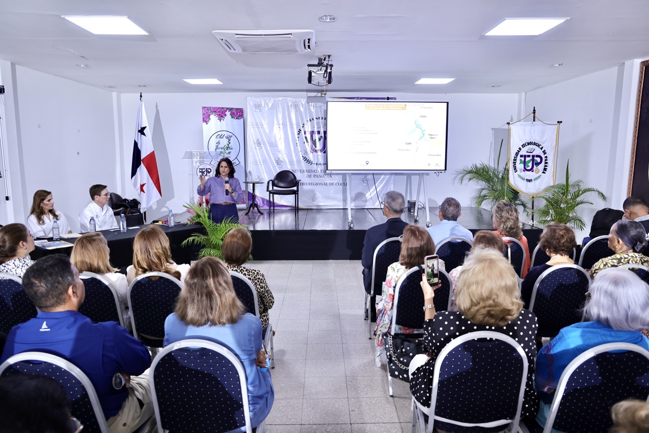 Canal de Panamá informa a coclesanos sobre el proyecto del Lago de Río Indio y otras iniciativas estratégicas